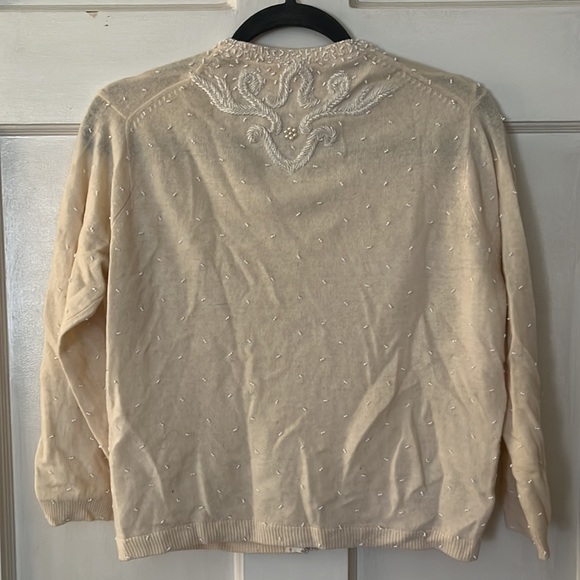 Vintage Women’s Beaded Cream Colored Sweater/Cardigan - Picture 2 of 8